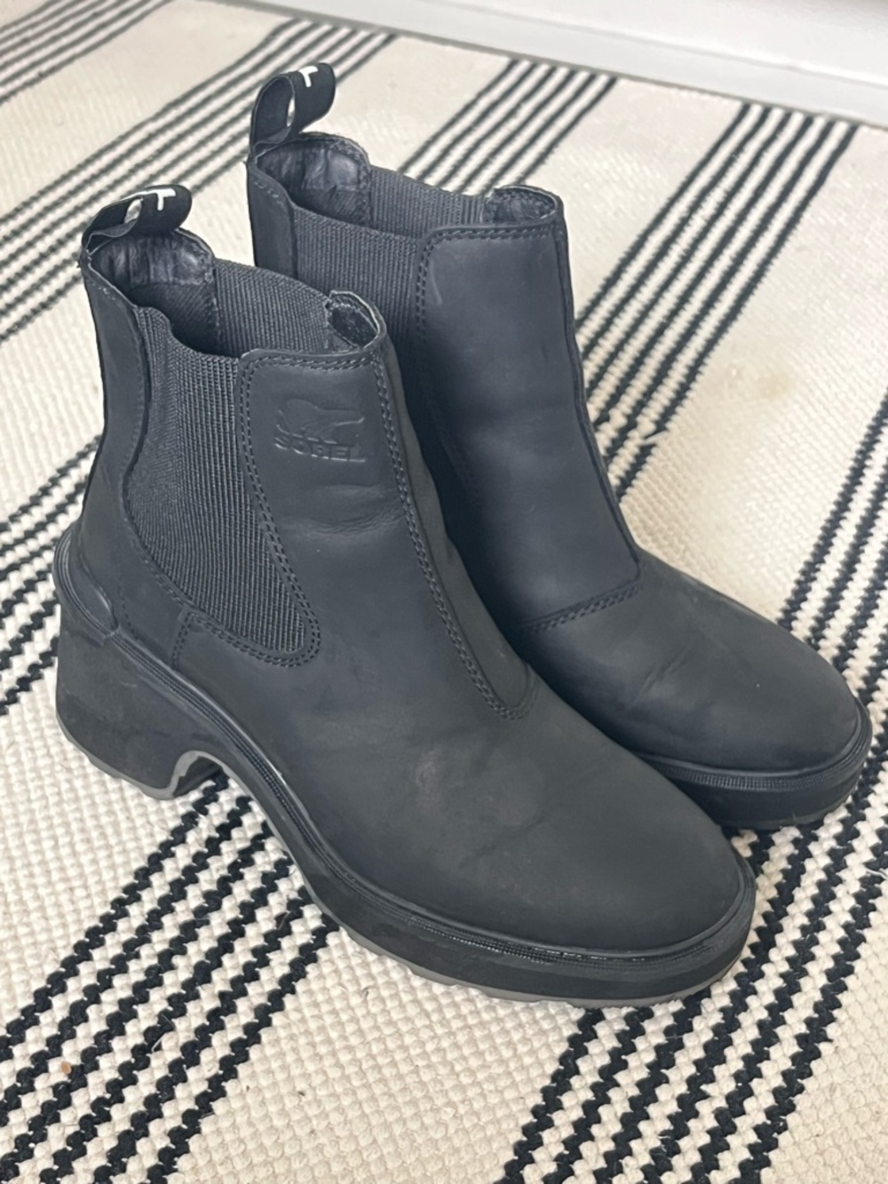 Sorel Black Chelsea Ankle Boots for Women